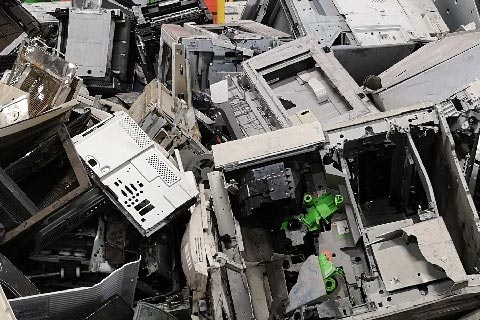 乌兰察布高价叉车蓄电池回收-上门回收废旧电池-锂电池回收